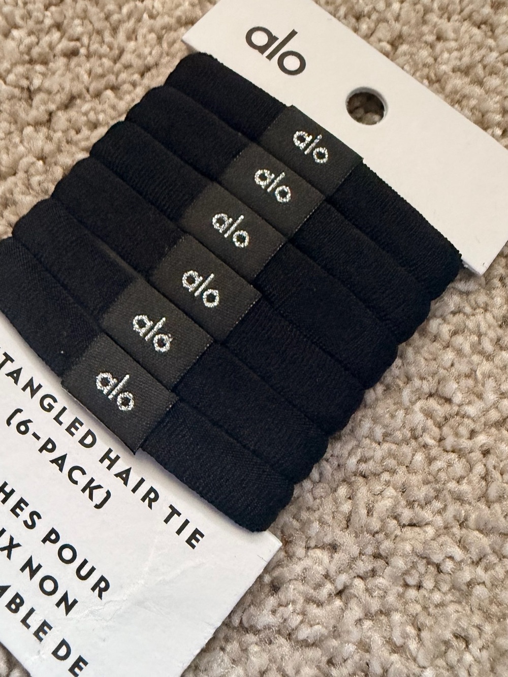 ALO Yoga Black Untangled Hair Ties - 6 Pack - Picture 6 of 6